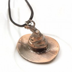 CollarCollar con un sombrero de bruja - cadena de cuerda