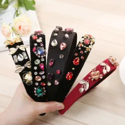 CabelloBanda elegante con cristales y perlas