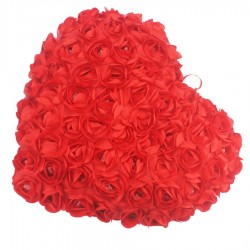 Heart shaped pillow with rosesCushions