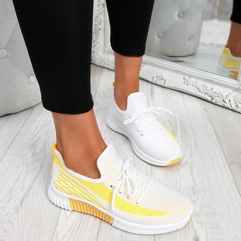 Mesh sports sneakers - comfortable running shoesShoes