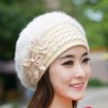 Sombreros & gorrasBeret hat - women - fur - with flower design