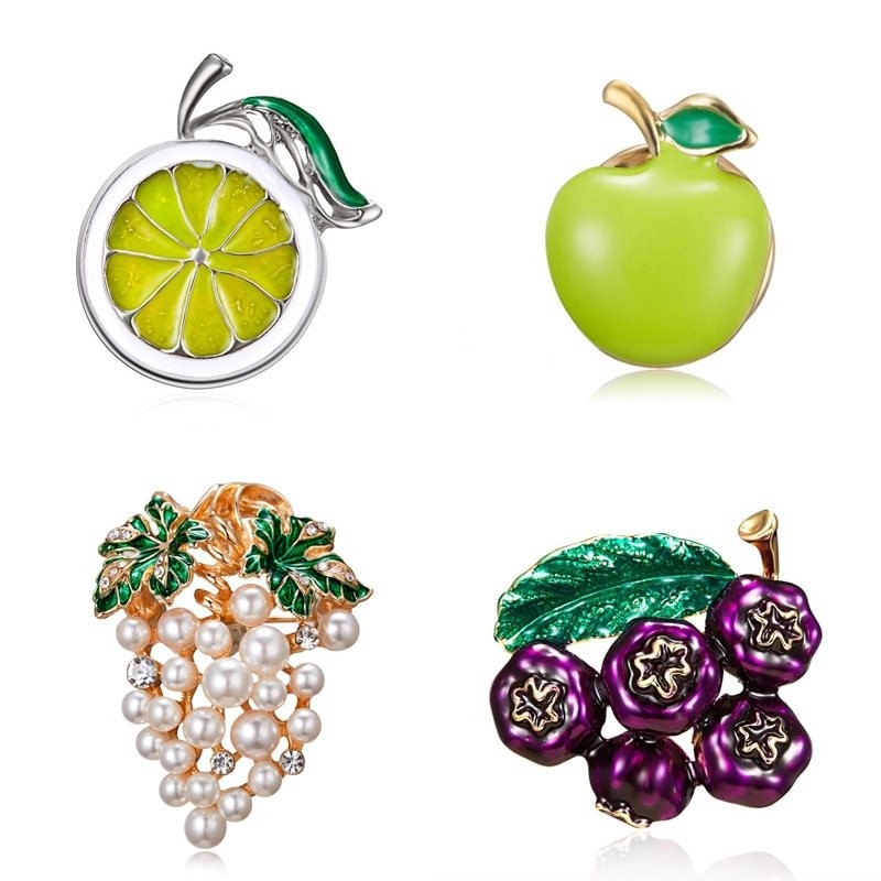 BrochesFruit brooch pins - blueberry / grapes