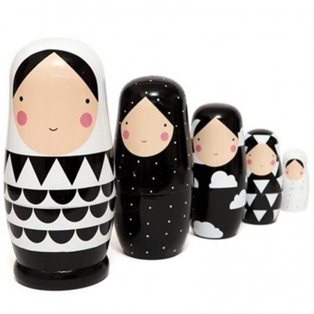 De maderaWooden Russian dolls - 5 layers - matryoshka doll