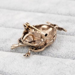 BrochesRetro punk owl brooch - with crystal decorations