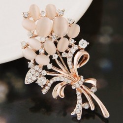 BrochesOpal flower - crystal brooch