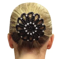 Pinzas de cabelloHandmade hair bun cover - crochet design - with pearl decorations