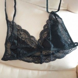 Sexy lace bra - deep V-neck - short topLingerie