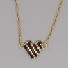 CollarCollar elegante con corazón de cuentas de colores