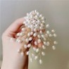 BrochesBranch with oval pearls - fashionable brooch