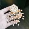 BrochesBranch with oval pearls - fashionable brooch