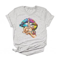 Blusas y camisasLips / whisper words / watercolor graphic - trendy short sleeve t-shirt