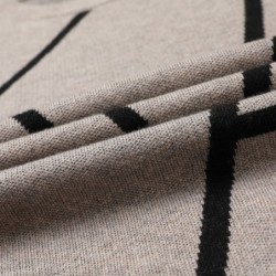 Hoodies & SudaderaElegant knitted sweater - big letter print