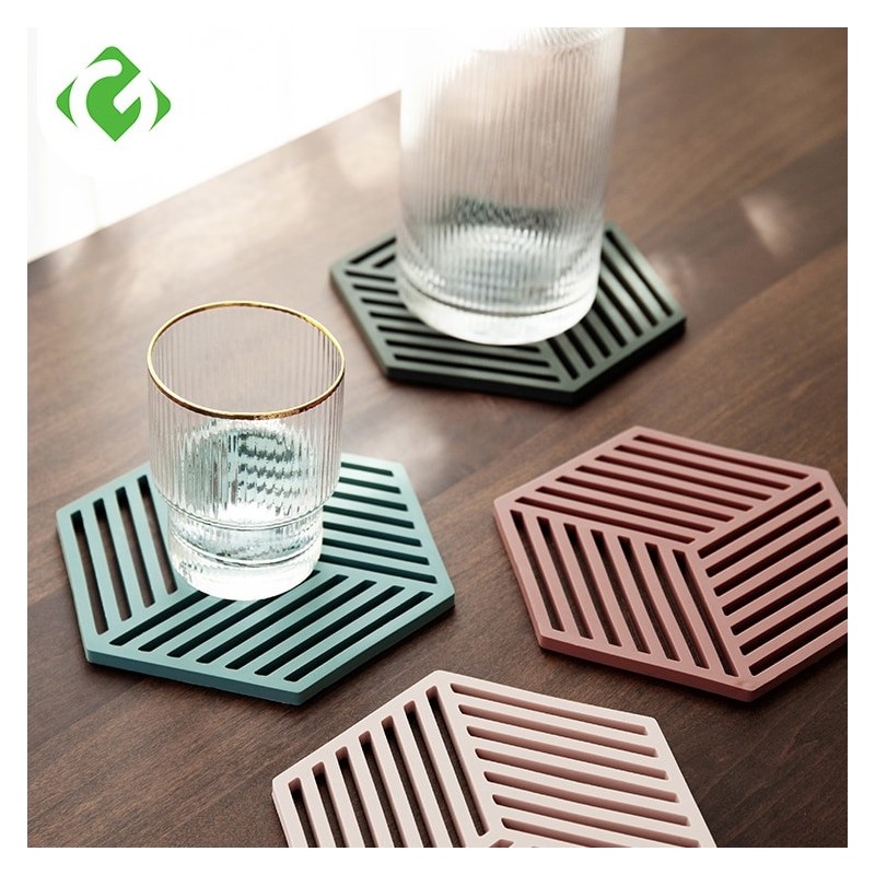 Silicone coaster - heat-insulation mat - for tablewareCutlery