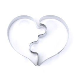 Cookie cutter mold - heart shaped puzzle - stainless steel - 2 piecesBakeware