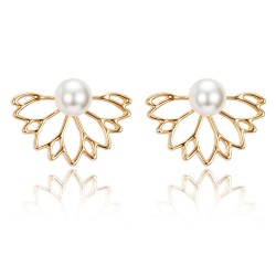 Flower shaped stud earrings - with crystals / pearlsEarrings