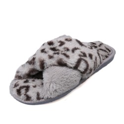 ZapatosPantuflas de felpa - Rayas cruzadas - Estampado leopardo