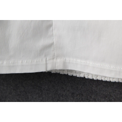 Blusas y camisasElegante blusa blanca de manga larga - encaje hueco