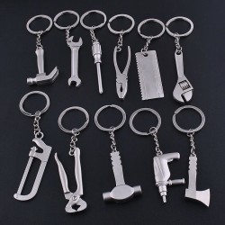 llaveroLlavero con herramientas de metal - llave inglesa / martillo / sierra / hacha / electrotaladro / tijeras