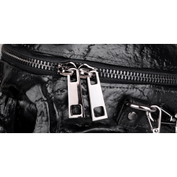 Fashionable shoulder bag - skeleton head shapedBags