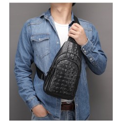 BolsosElegante bolso de pecho - mochila de cuero - patrón de piel de cocodrilo