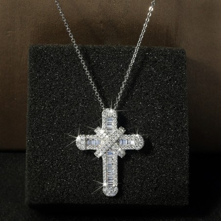 CollarLujoso collar de plata - colgante de cruz de cristal blanco