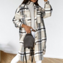 Fashionable plaid coat - with buttons / turn down collarJackets