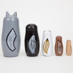 JuguetesLobo de madera pintado a mano - muñecas de anidación - Matryoshka rusa - 5 piezas