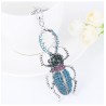 llaveroLlavero con forma de insecto de cristal