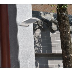 Alumbrado públicoAplique de pared con energía solar - lámpara impermeable - sensor de movimiento - 48 LED