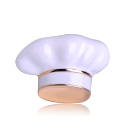 White chef's cap - broochBrooches