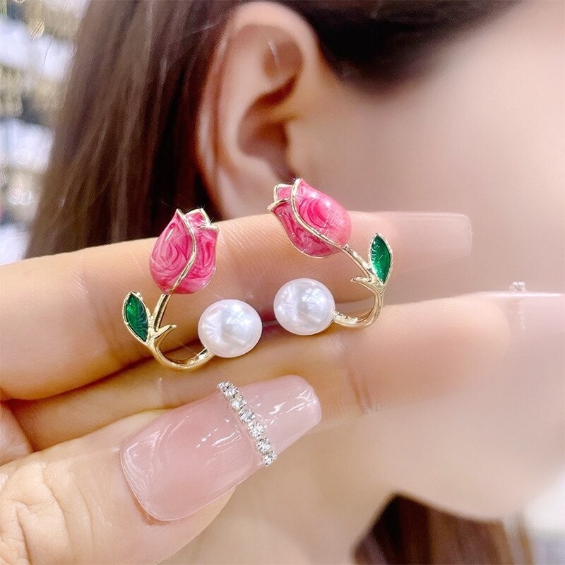 Tulip / pearl - stud earringsEarrings