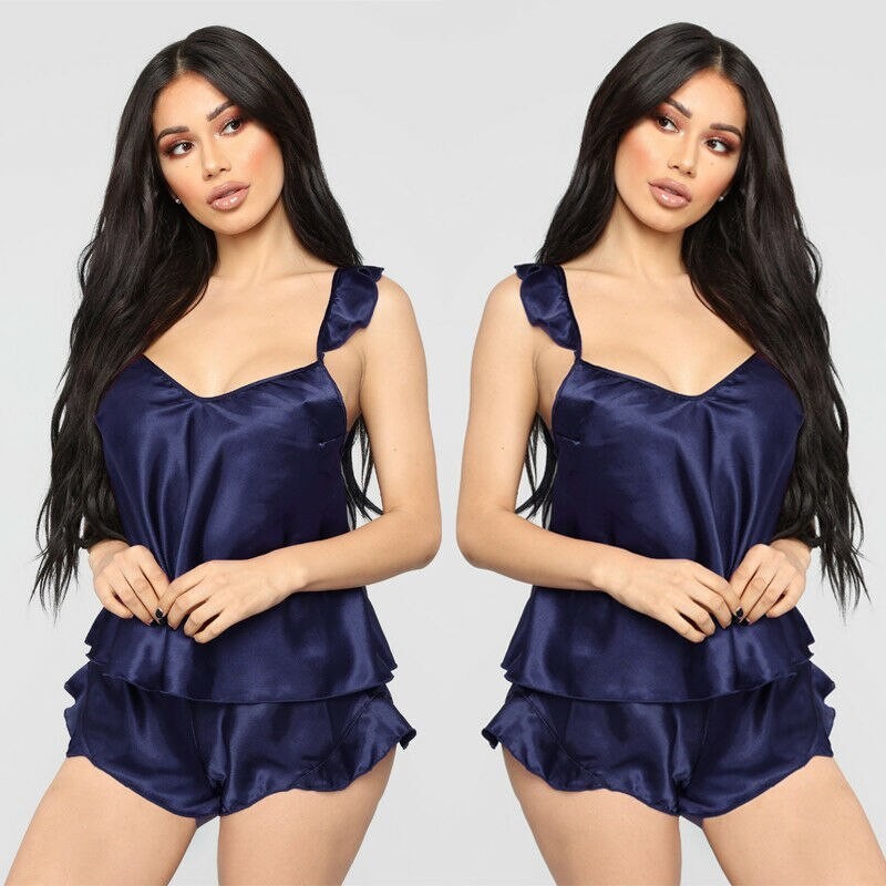 LenceríaPijama sexy satinado - shorts - top sin mangas - conjunto