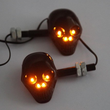 Luces de giroLuces intermitentes para motocicleta - calavera negra - LED - luz ámbar - 12V - 2 piezas