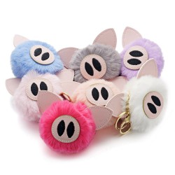 Fur pompom - piggy - keyringKeyrings