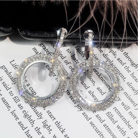 AretesPendientes elegantes de cristal