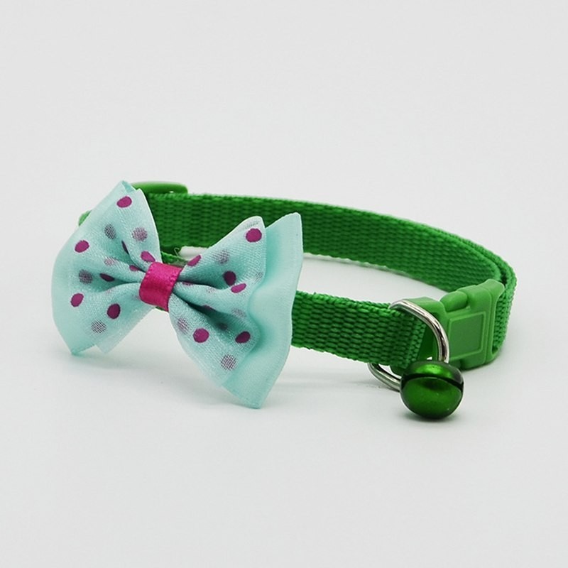 Collares & CorreasCollar de mascotas ajustable con intestino y campana
