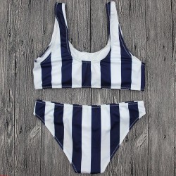 Baño y ropaTraje de baño rayado - bikini con empuje