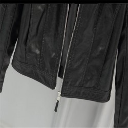 ChaquetasChaqueta de cuero con cremallera