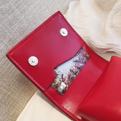 BolsasBolso pequeño y elegante con cadena de arco