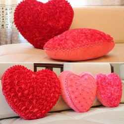 Heart shaped pillow with rosesCushions