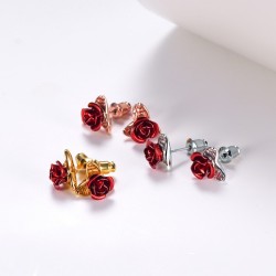 AretesPendientes de oro con rosa roja