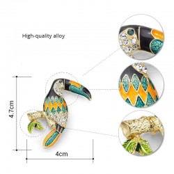 Elegant brooch with crystal toucan birdBrooches