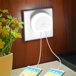 CargadoresCargador doble USB con luz LED noche - sensor de luz